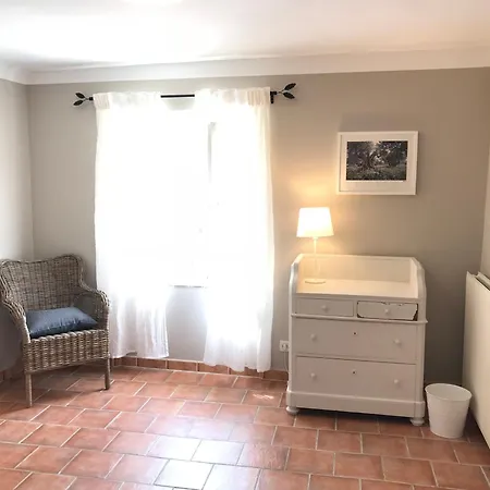 La Fanette De Lure Pierrerue (Alpes-de-Haute-Provence)