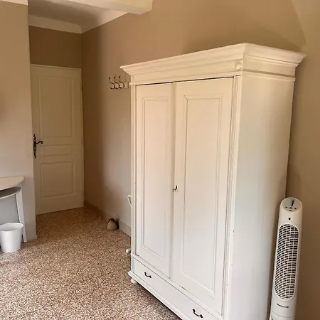 La Fanette De Lure 3*