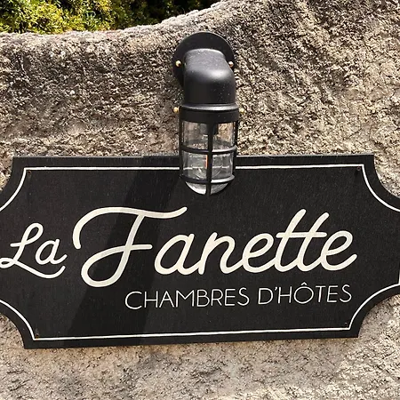 La Fanette De Lure Bed and Breakfast 3*