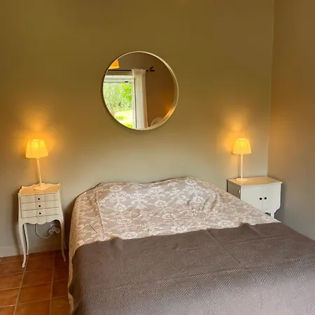 La Fanette De Lure Pierrerue