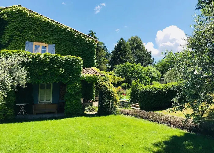 La Fanette De Lure Pierrerue (Alpes-de-Haute-Provence)