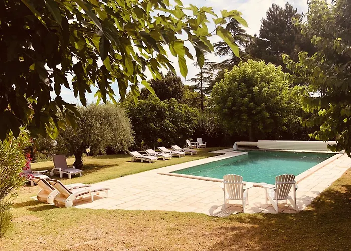 La Fanette De Lure Bed & Breakfast 3*