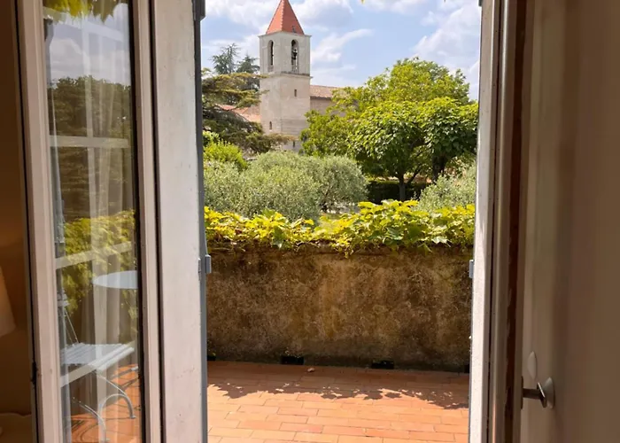 La Fanette De Lure Bed & Breakfast 3*