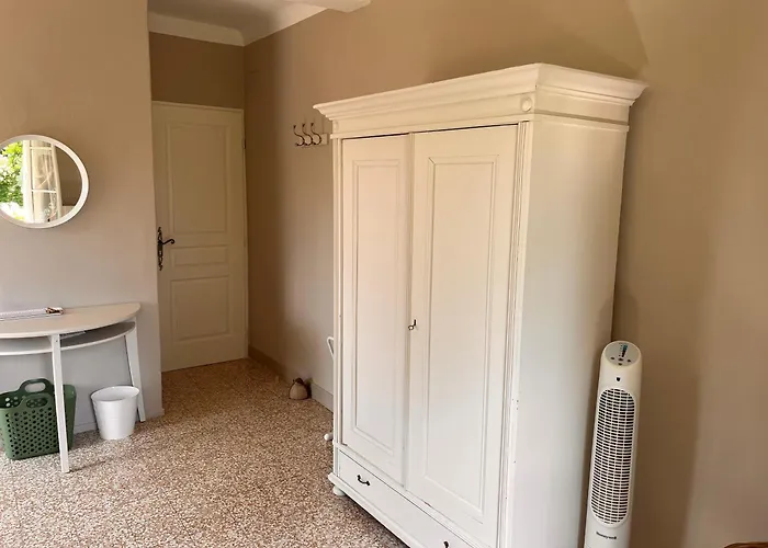 La Fanette De Lure 3*