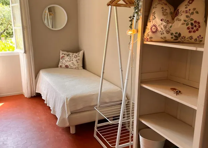 La Fanette De Lure 3*