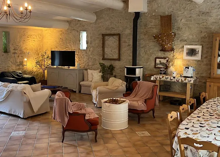 La Fanette De Lure 3* Pierrerue (Alpes-de-Haute-Provence)